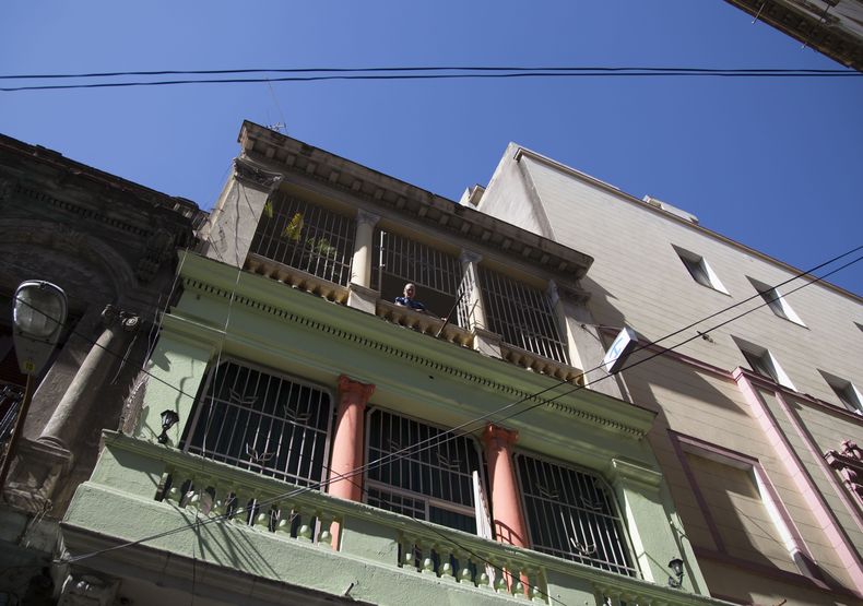 CAR-ECO_CUBA-AIRBNB-1.jpg