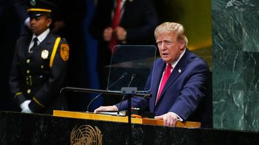 El presidente estadounidense Donald Trump habla en la Asamblea General de las Naciones Unidas, el martes 22 de septiembre de 2026, en la sede del organismo. (AP Foto/Julia Demaree Nikhinson)