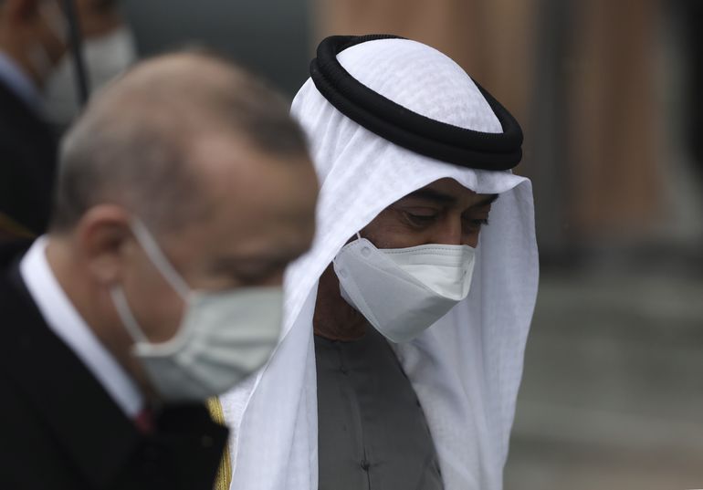 Erdogan visitará Emiratos Árabes en febrero
