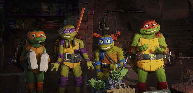 En esta imagen proporcionada por Paramount Pictures muestra a Miguel Ángel Mikey, con la voz en inglés de Shamon Brown Jr., Donatelo Donnie, con la voz de Micah Abbey, Leonardo Leo, con la voz de Nicolas Cantu y Rafael Rafa, con la voz de Brady Noon, en una escena de Teenage Mutant Ninja Turtles: Mutant Mayhem. (Paramount Pictures vía AP) Leonardo Leo, voiced by Nicolas Cantu and Raphael Raph, voiced by Brady Noon in a scene from Teenage Mutant Ninja Turtles: Mutant Mayhem. (Paramount Pictures via AP)