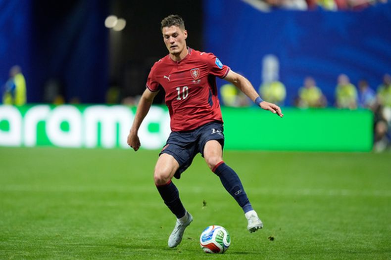El checo Patrik Schick controla el balón durante el encuentro contra Sudáfrica en el Grupo A de la Copa Mundial el juevess 18 de junio del 2026. (AP Foto/Mike Stewart)