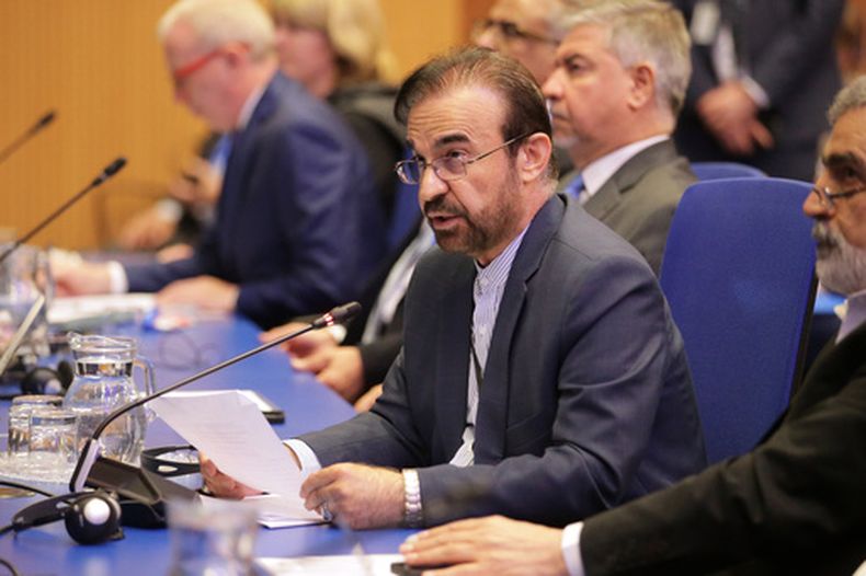 El embajador iraní ante el OIEA Reza Najafi habla durante una reunión de esa entidad en Viena el 14 de septiembre del 2026. (AP foto/Heinz-Peter Bader)