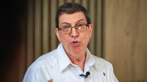 Bruno Rodríguez acusa a EE.UU. de guerra psicológica contra Cuba y advierte baño de sangre