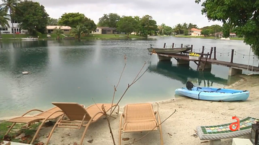 rotura de una tuberia de agua albanales contamina un lago en miami lakes