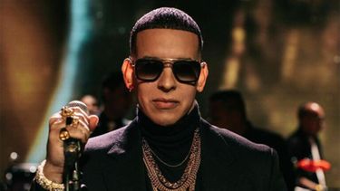 daddy yankee rompio en llanto durante uno de sus conciertos de despedida