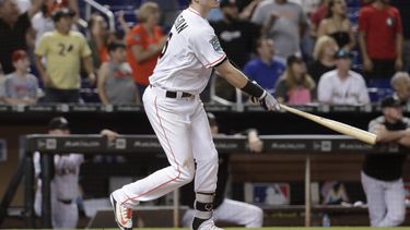 Brian Anderson impulsa la del triunfo para los Marlins