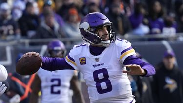 Cousins domina 1ra mitad; Vikings vencen a Bears