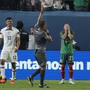 El mexicano Uriel Antuna lamenta una oportunidad de gol desperdiciada ante Estados Unidos durante la segunda mitad del partido por las semifinales de la Liga de Naciones de CONCACAF, el jueves 15 de junio de 2023, en Las Vegas. (AP Foto/John Locher)