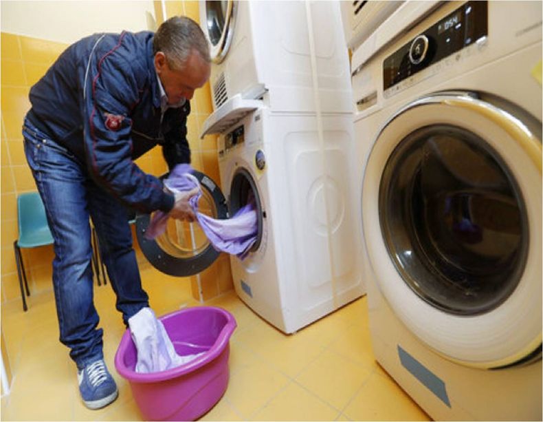 Lavanderia Vaticano.jpg