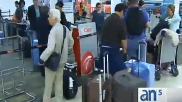 americateve | Se disparan los precios de los boletos aereos en Venezuela principalmente hacia el sur de la florida. El aumento de las tarifas supero 700 por ciento en las ultimas horas.