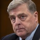 ARCHIVO - El general retirado Mark Milley, expresidente del Estado Mayor, comparece ante el Comité de Asuntos Exteriores de la Cámara de Representantes para hablar sobre la retirada estadounidense de Afganistán, en el Capitolio el martes 19 de marzo de 2024 en Washington. (AP Foto/Mark Schiefelbein, Archivo)