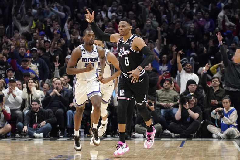 DEP-BAS CLIPPERS-WESTBROOK