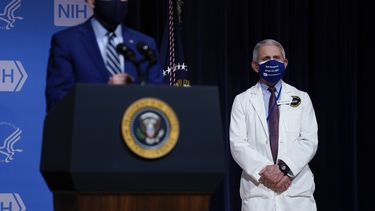 Fauci: habrá vacunas para todos en EEUU en abril