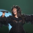 ARCHIVO - Donna Summer durante su presentación en el concierto del Premio Nobel de la Paz el 11 de diciembre de 2009, en Oslo, Noruega. Los herederos de Donna Summer demandaron a Ye y Ty Dolla $ign por el supuesto uso ilegal de la canción clásica de Summer de 1977 I Feel Love en el nuevo tema Good (Dont Die). (Foto AP/John McConnico, archivo)