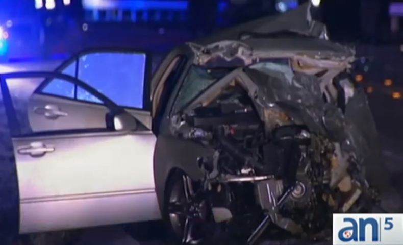 Ya fue identificado el chofer del Lexus que habría provocado un accidente mortal en Tamiami Trail donde murieron en total tres personas, incluyéndolo a él. Otra persona se encuentra en condición crítica.