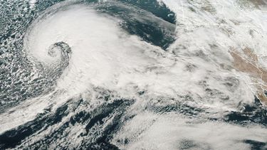 Tormentas invernales en California y el centro-norte de EEUU