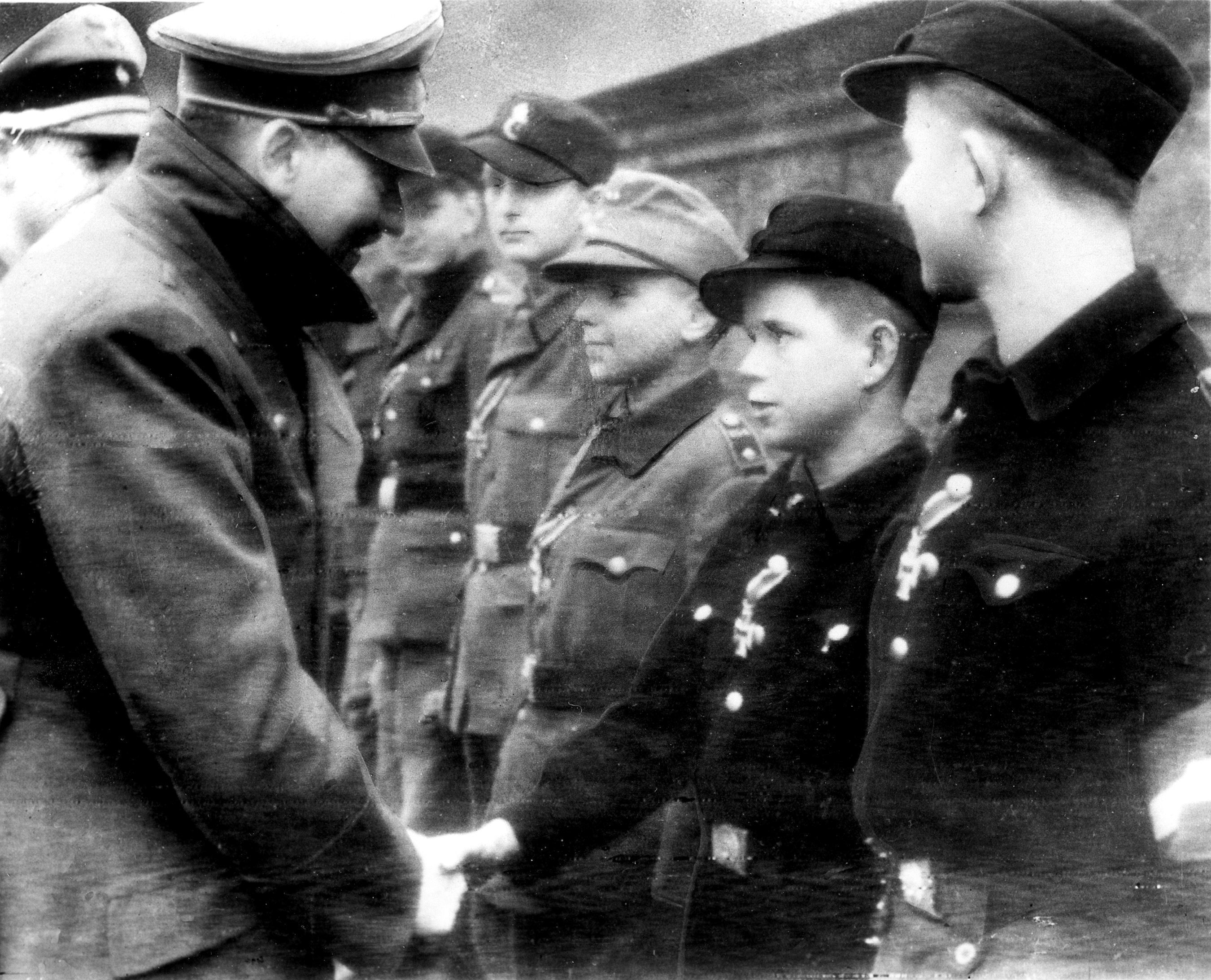 AP revisa su cobertura de la Alemania nazi