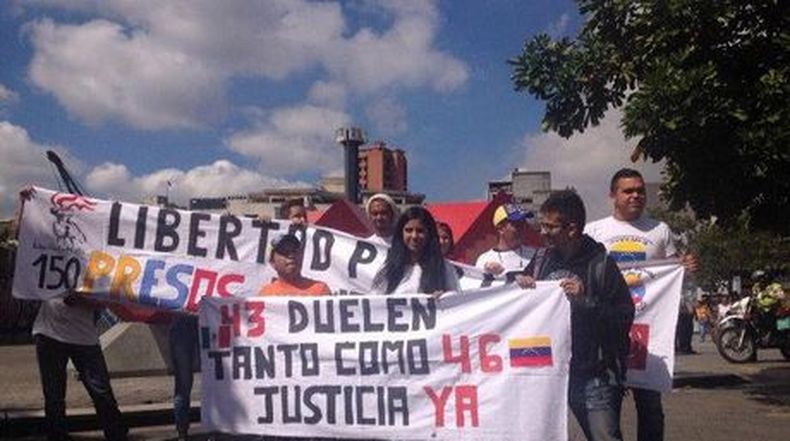 La movilización esta encabezada por estudiantes detenidos en las protestas ocurridas en marzo y llegará a las afueras de la embajada de México.