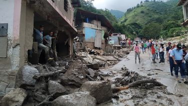 Lluvias azotan a Venezuela; al menos 15 fallecidos