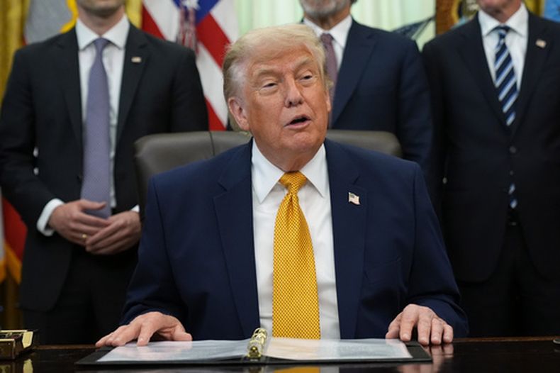 El presidente Donald Trump en la Oficina Oval en la Casa Blanca, en Washington, el 22 de junio del 2026. (AP foto/Jacquelyn Martin)