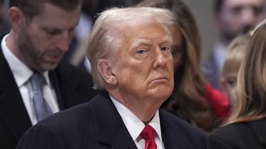 El presidente Donald Trump atiende la oración nacional en la Catedral Nacional de Washington, el martes 21 de enero de 2025, en Washington. (AP foto/Evan Vucci)
