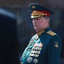 ARCHIVO - Sergei Ivanov, representante especial de Rusia para la protección del medio ambiente y el transporte, asiste a un desfile militar del Día de la Victoria que conmemora el 75to aniversario de la derrota nazi en la Segunda Guerra Mundial, en la Plaza Roja de Moscú, Rusia, el miércoles 24 de junio de 2020. (Foto AP/Pavel Golovkin, Pool, archivo)