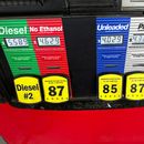 Los precios de una gasolinera en Greenwood Village, Colorado, el 15 de septiembre del 2026. (AP foto/David Zalubowski)