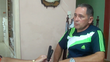 castro se aseguro que el padre de elian no tuviera planes de quedarse en eeuu