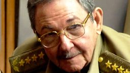 raul castro: vamos a seguir siendo socialistas raul castro: vamos a seguir siendo socialistas