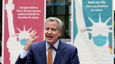 nueva york exige vacuna covid a todos los empleados del sector privado