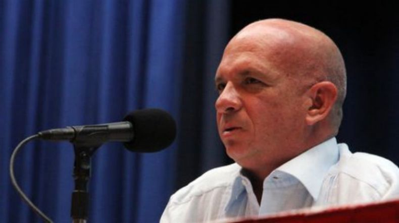 Tras la noticia de que el ex director de la inteligencia chavista había sido arrestado hoy en Aruba, trascendió que Benny Palmeri-Bacchi fue interceptado cuando se iba de vacaciones con su familia a Disney