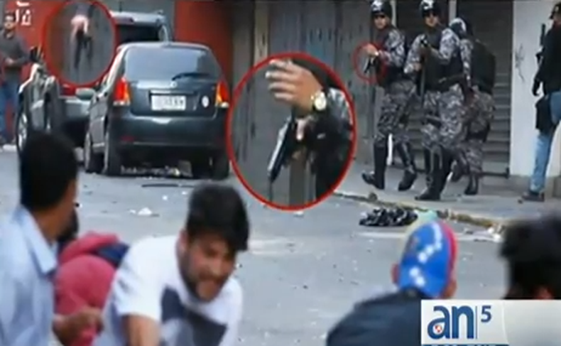 Dos estudiantes y un policia muertos es el saldo de las manifestaciones en Venezuela ademas se reportan decenas de heridos. Las protestas contra el gobierno de Maduro se activaron en toda Venezuela.