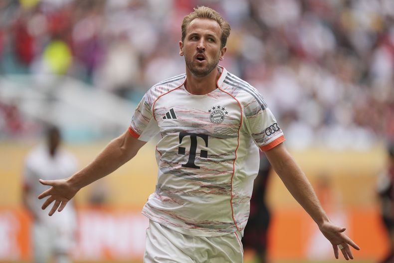 Harry Kane celebra tras marcar el segundo gol del Bayern Múnich ante Flamengo en los octavos de final del Mundial de Clubes, el domingo 29 de junio de 2025, en Miami Gardens, Florida. (AP Foto/Rebecca Blackwell)
