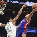 Hayes y Jackson llevan a Pistons a vencer a Thunder