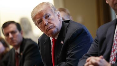 Trump se enfrenta con Ryan en disputa sobre aranceles