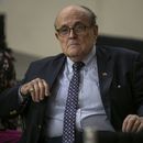 Fuente AP: Panel de cámara baja interroga a Giuliani