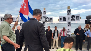 ermita de la caridad recuerda a los asesinados el 13 de julio de 1994