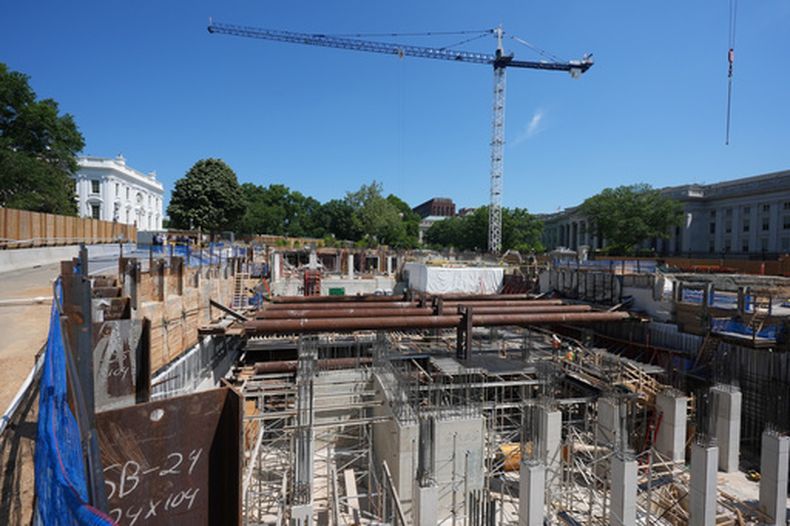 Las obras de construcción para el salón de baile de la Casa Blanca en Washington, el 19 de mayo del 2026. (AP foto/Jacquelyn Martin)