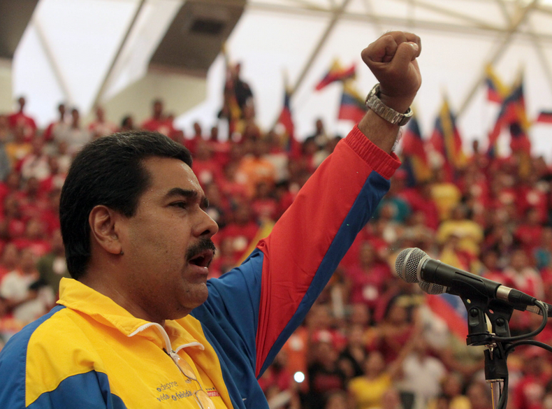 Los inquilinos tendrán prioridad y si se incumple la norma, se prevén multas de 40.000 dólares o, incluso, la expropiación. Denuncian la "inconstitucionalidad" del decreto chavista
