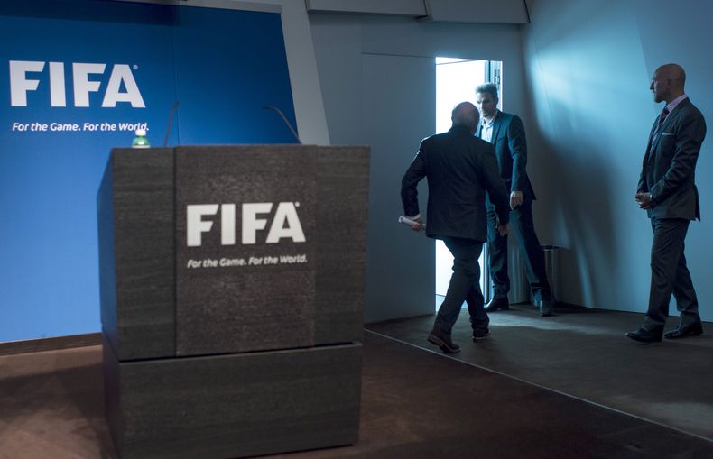 DEP-FUT_BLATTER-RENUNCIA-6.jpg
