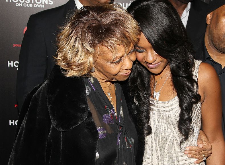 ESP-CEL_BOBBI_KRISTINA-AUTOPSIA-1.jpg