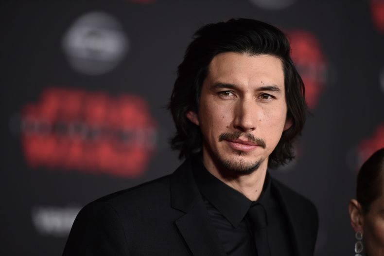 ARCHIVO - Adam Driver llega al estreno en Los Ángeles de Star Wars: The Last Jedi el 9 de diciembre de 2017. (Foto Jordan Strauss/Invision/AP, archivo)