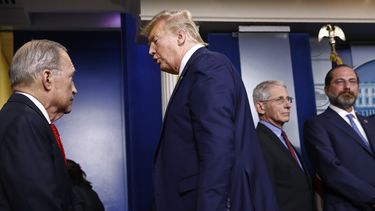 Trump planea reducir impuesto sobre la nómina