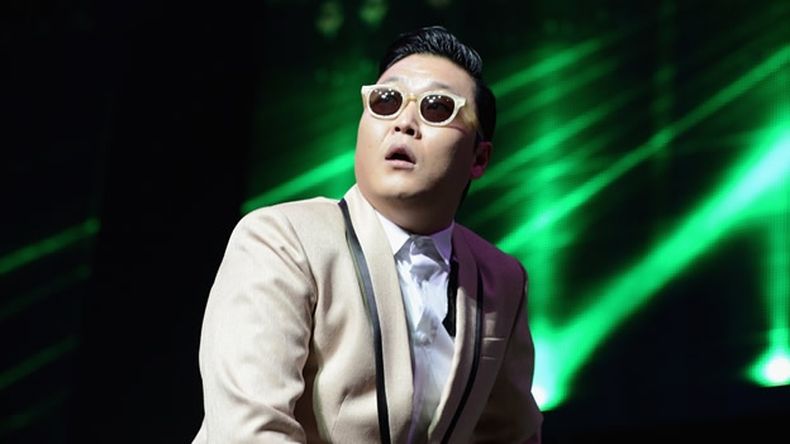 (CNNMéxico) El video viral del Gangnam Style demostró ser demasiado para YouTube, pues superó el número máximo de vistas, lo que obligó al sitio a actualizar su sistema. "Nunca pensamos que un video sería visto por tantas personas, (2.147'483.64