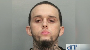 identifican a sospechoso de balear a un oficial de policia en miami gardens