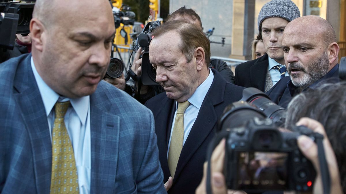 Jurado: Kevin Spacey no abusó de Anthony Rapp en 1986