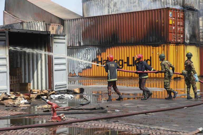Preocupa seguridad industrial en Bangladesh tras incendio