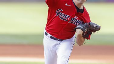 Con pelota de 1 hit Quantrill y Guardianes vencen a Orioles
