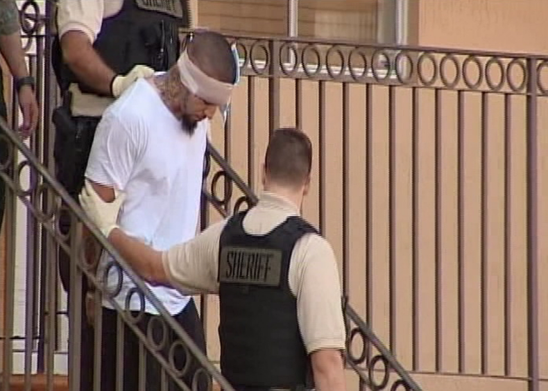 arrestan a hombre.png