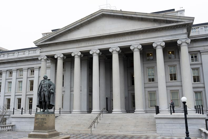 ARCHIVO - La sede del Departamento del Tesoro de EEUU en una fotografía del 13 de marzo de 2025. (AP Foto/Alex Brandon, Archivo)